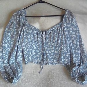 Wild Fable size Large longleeved crop top